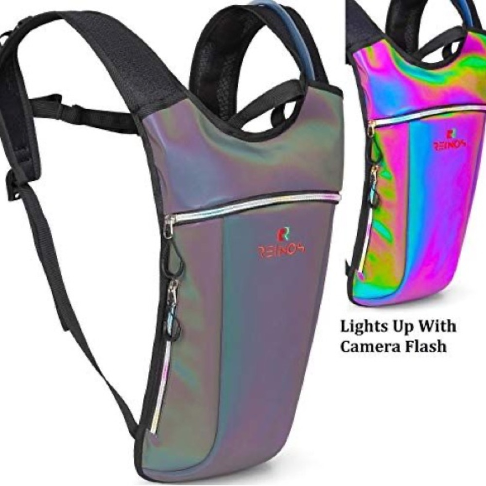 Reinos Black Flash Reflective Hydration Backpack